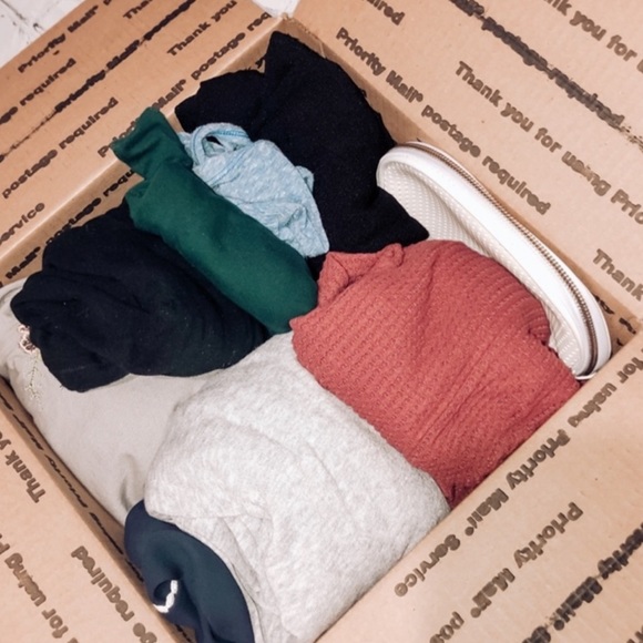 5LB Mystery Box ✨ - Picture 7 of 8